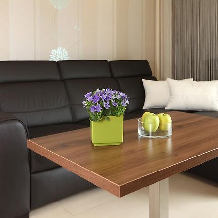 10 Bed And Breakfast Познань Екстер'єр фото